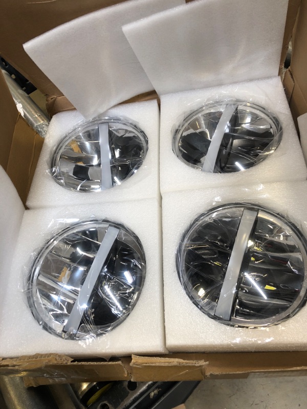 Photo 2 of 4pcs 5.75 inch Round LED Headlights DOT APPROVED Sealed Beam 45W 5-3/4" Hi Lo Beam DRL Headlamp Halo Replacement 4000 4040 5506 H5006 H651/H466 4 PCS 5.75 LED