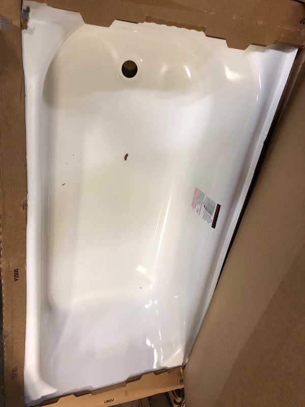 Photo 2 of Aloha 60 in. x 30 in. Soaking Bathtub with Right Drain in White