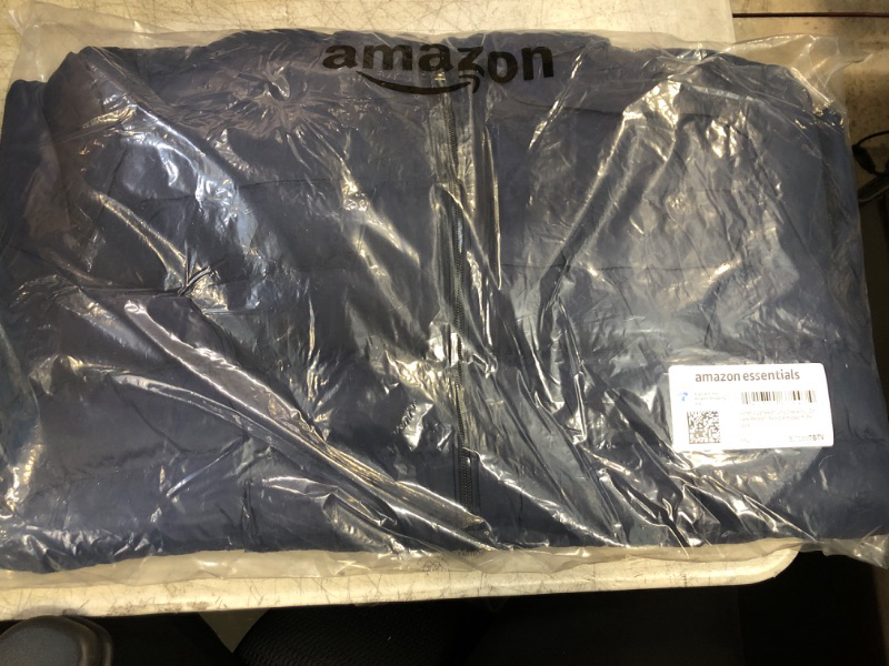 Photo 2 of Amazon Essentials Women's Lightweight Long-Sleeve Full-Zip Water-Resistant Packable Hooded Puffer Jacket XX-Large Navy