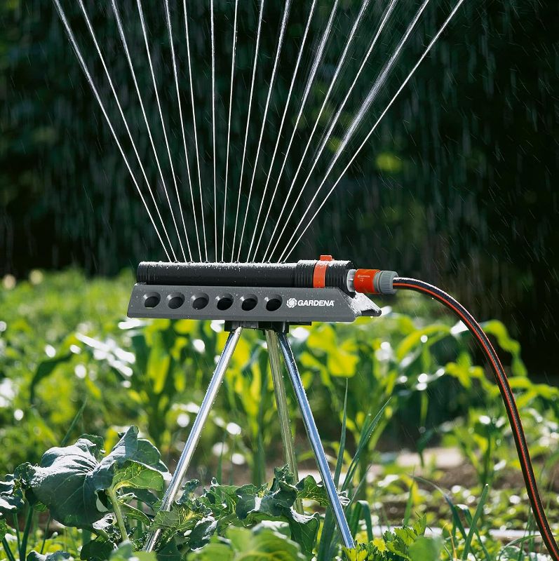 Photo 3 of Gardena Comfort 3900-Square Foot Aqua Zoom Oscillating Sprinkler, Made in Germany
