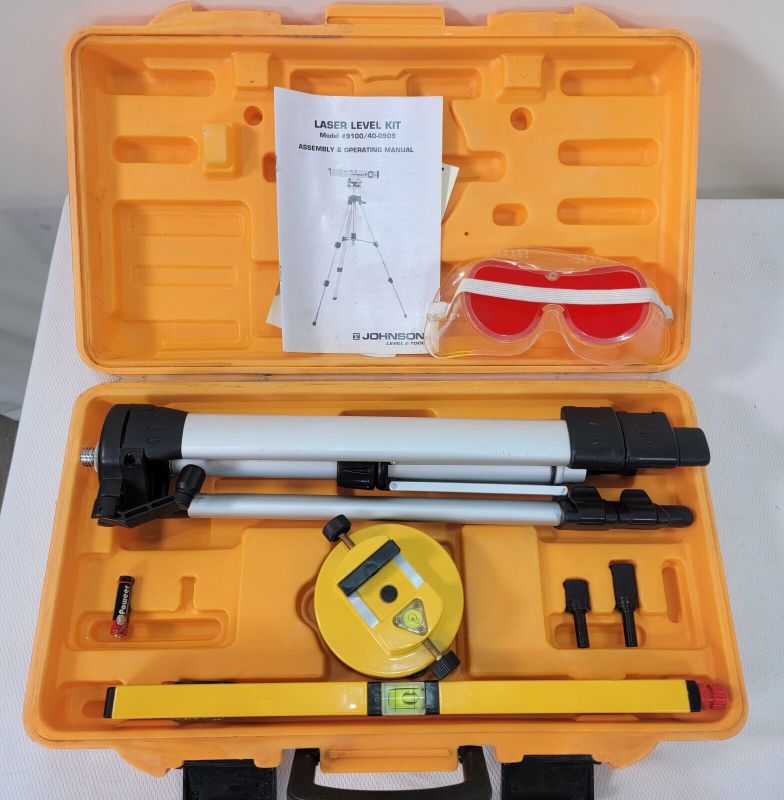 Photo 1 of Johnson Laser Level Kit, Model 40-0909 9100-ITEM IS USED / MAY BE MISSING PARTS

