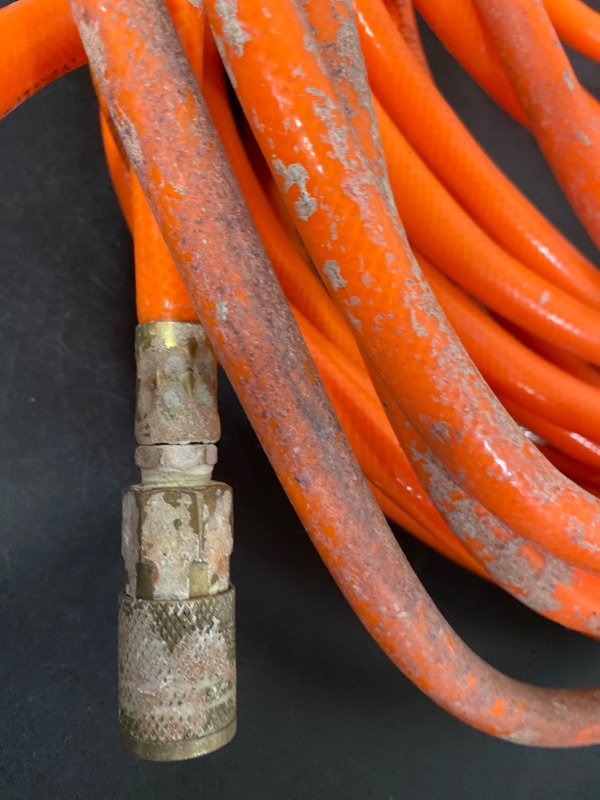 Photo 3 of SANFU Polyurethane(PU) Reinforced 3/8”ID x 100ft Air Hose, Reassembled, Wear Resistant 300PSI with 3/8” Repaired Industrial Quick Coupler and Plug, Bend Restrictor, Orange-ITEM IS USED / MAY BE MISSING PARTS
