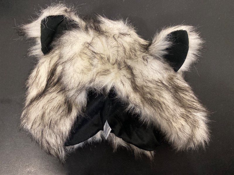 Photo 3 of White Wolf Hood Faux Fur Hat with scarfs mittens & paws 3 in 1 by Hatbutik