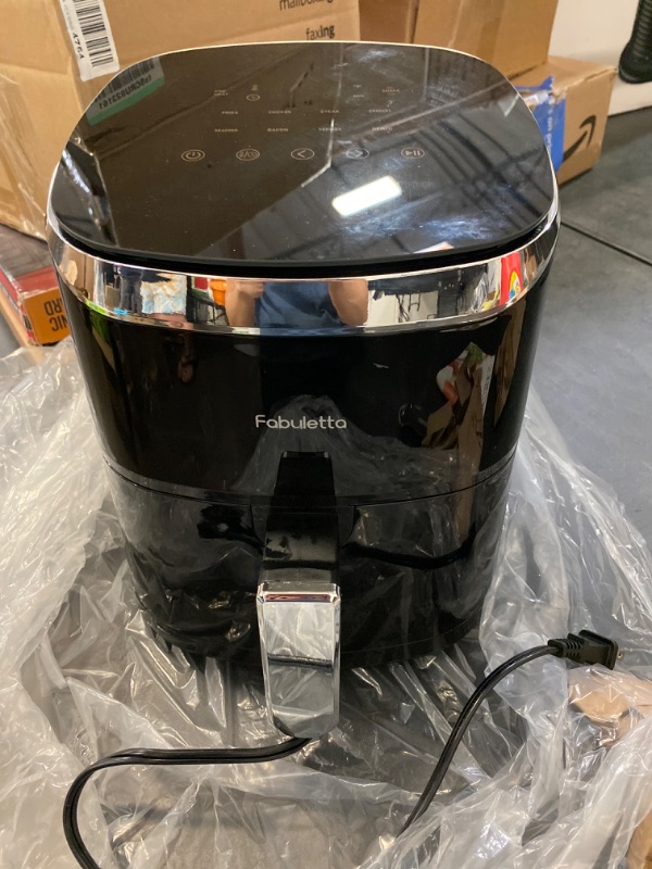 Photo 2 of Air Fryer, Fabuletta 9 Cooking Functions Electric Air Fryers, Shake Reminder, Powerful 1550W Electric Hot Air Fryer Oilless Cooker, Tempered Glass Display, Dishwasher-Safe & Nonstick, 4 Quart Air Fryer
