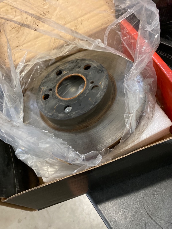 Photo 5 of TOYOTA (UNKNOWN MODEL AND YEAR) BRAKE PADS AND ROTOR SET 