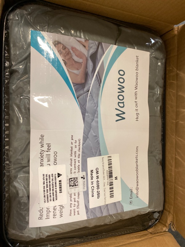 Photo 2 of Waowoo Weighted Blanket Adult,25lbs 60"x80" for Restful Sleep. (Inner Layer Dark Gery) NEW 
