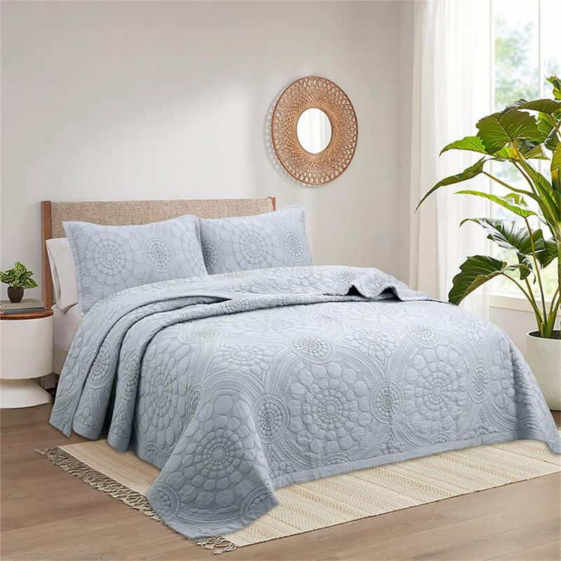 Photo 1 of ABREEZE Grey Quilt Set Bedspreads Coverlets Floral Medallion Pattern Luxury Comforter Sets Queen Size Cotton Quilt Set Damask Embroidery 3-Piece NEW 
