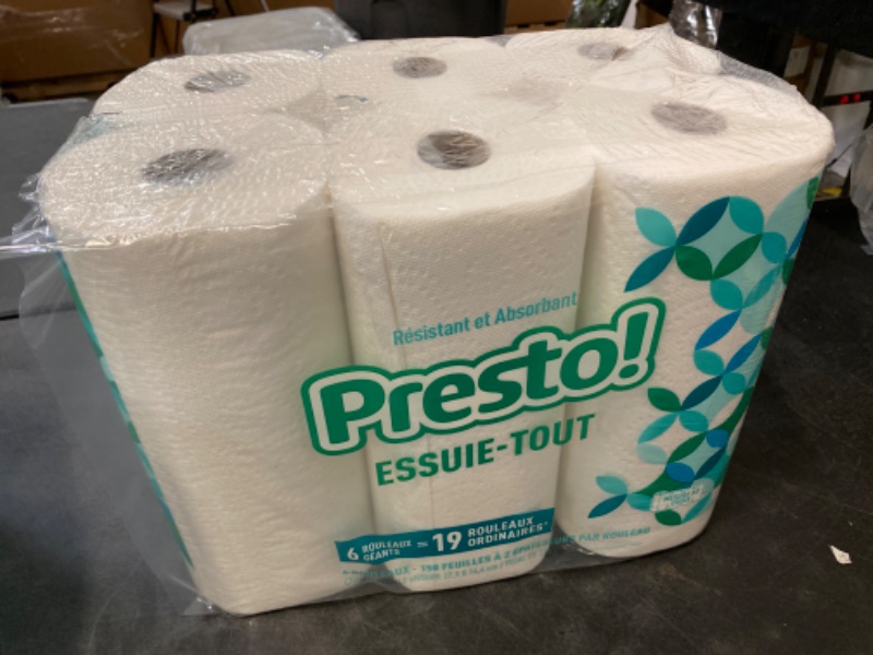Photo 2 of Amazon Brand - Presto! Flex-a-Size Paper Towels, 158 Sheet Huge Roll, 6 Count (Pack of 1), 6 Huge Rolls = 19 Regular Rolls NEW 