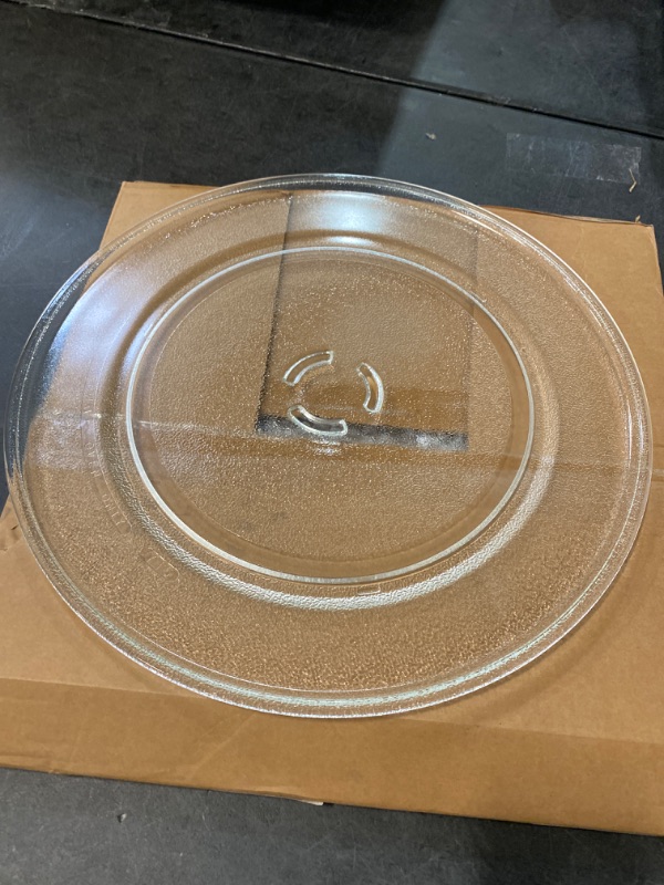 Photo 2 of HQRP 15 3/4" Glass Turntable Tray Compatible with Kitchen Aid 8205676 W10818723 4375405 KBHC109JBL0 KBHC179JBL0 KBMC140HBL0 KBMC147HBL0 KEHC309JBL0 Microwave Oven Cooking Plate 15.75-inch 400mm
