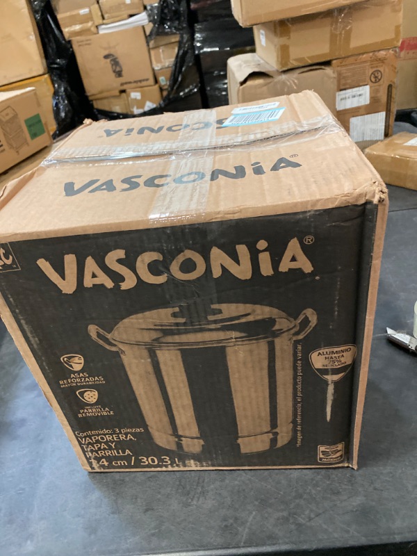 Photo 4 of Vasconia 30.3L Steamer Pot with Aluminum Lid
