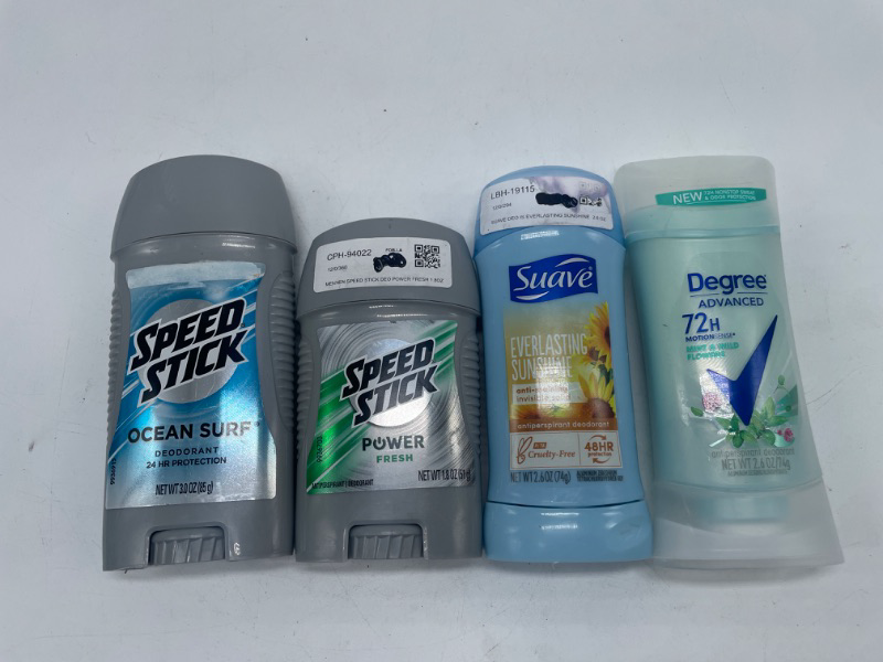 Photo 1 of 4 Pack 2 Men & 2 Woman's Deodorants Bundle