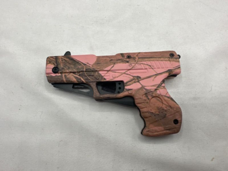 Photo 1 of Pink Camo Gun Design Pocket Knife 