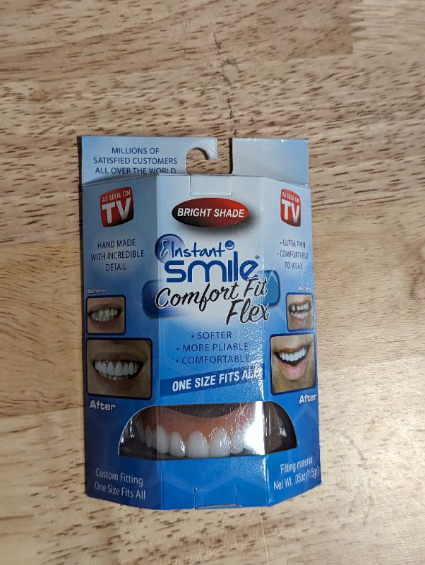 Photo 2 of Instant Smile Comfort Fit Flex - Bright Shade - Upper Veneer Cosmetic Teeth