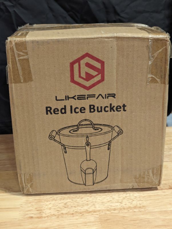 Photo 3 of LF Likefair Double Wall Ice Bucket with Lid and Spade,4.2Quart/4Liter Galvanized Ice Buckets for Beer,Ice,Wine,Champagne,Parties,Outdoor,Picnic,Bar (Red)