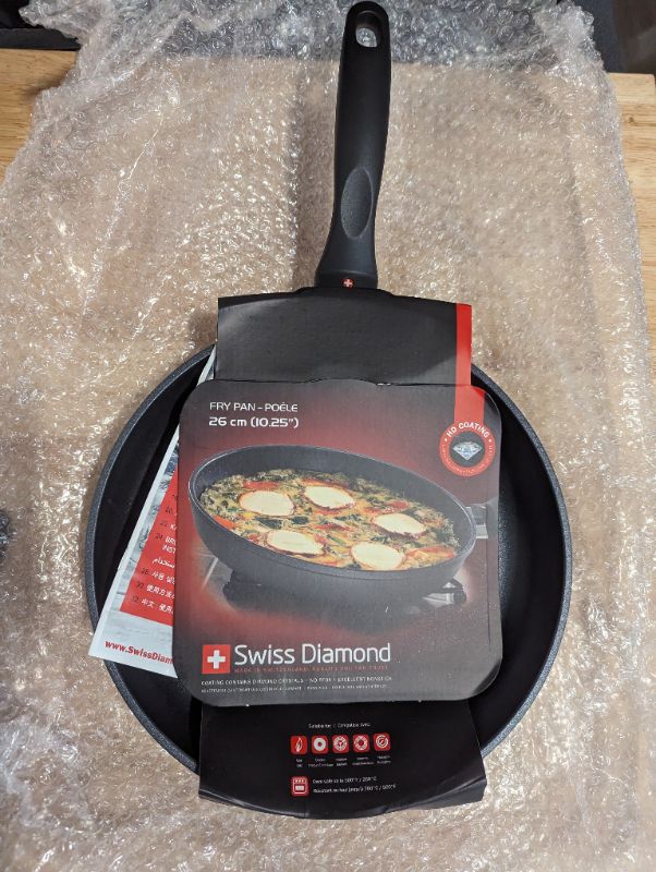 Photo 5 of Swiss Diamond 10.25 Inch Frying Pan - HD Nonstick Diamond Coated Aluminum Skillet Dishwasher Safe and Oven Safe Fry Pan, Grey