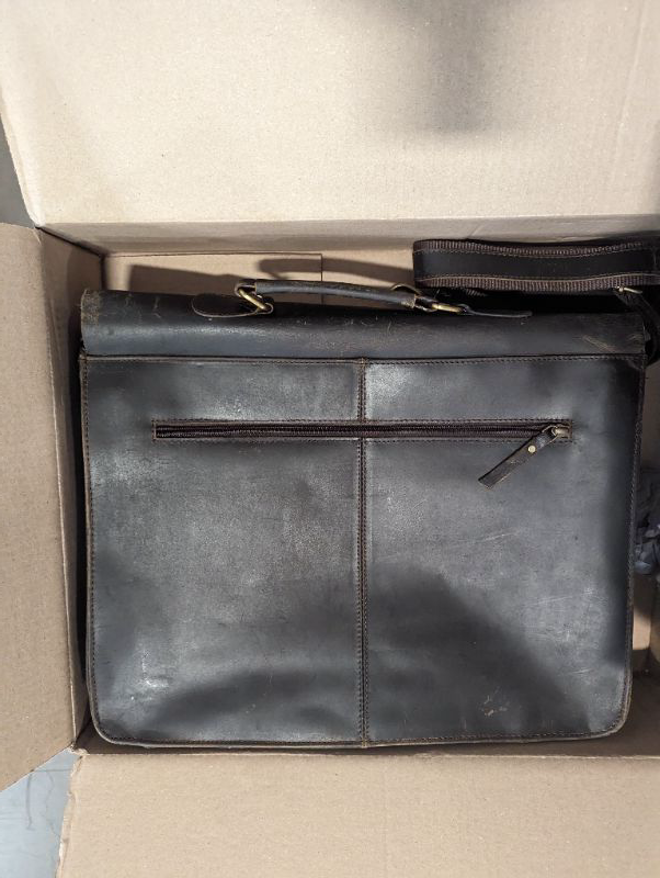 Photo 4 of C CUERO 18 Inch Retro Brown Laptop Messenger Bag Office Briefcase Crossbody Travel Bag For Men & Women Bag Office Laptop Bag (vintage brown)