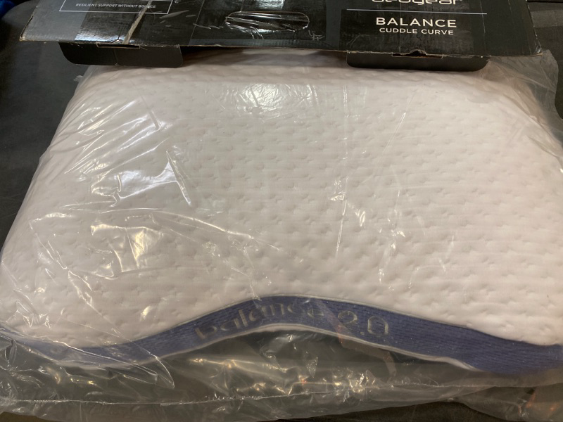 Photo 2 of Bedgear Balance Cuddle Curve Performance Pillow - Size 2.0 - Washable Dri-Tec Moisture-Wicking Cover - Medium-Firm Pillows for All Sleep Positions - Back, Stomach, and Side Sleeper Pillow - 20" x 26" Size 2.0 Cuddle Curve