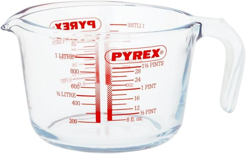 Photo 1 of Pyrex Glass Measuring Jug 1 litre 

