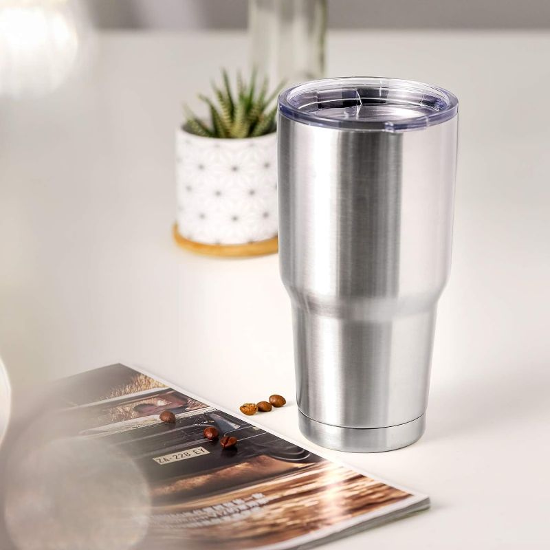 Photo 1 of COMOOO 30oz Stainless Steel Tumbler with Lid Insulated Tumbler Coffee Cup Durable Double Wall Vacuum Travel Coffee Mug Thermal for Hot and Cold Drinks (Silver, 1 Pack) NEW 
