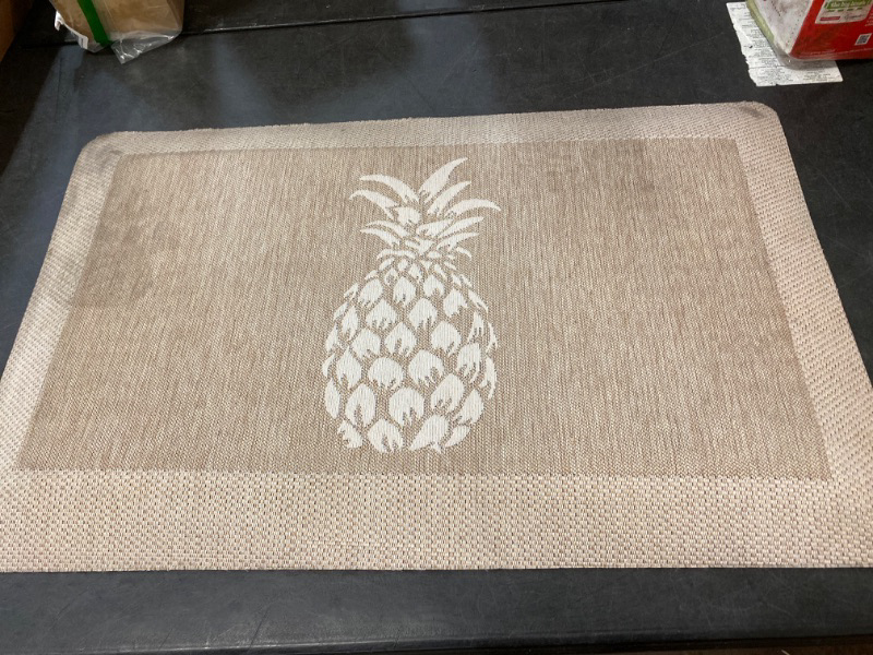 Photo 2 of Martha Stewart Aloha Modern Pineapple Anti-Fatigue Air-Infused Kitchen Mat, Beige, 19.6"x32"

