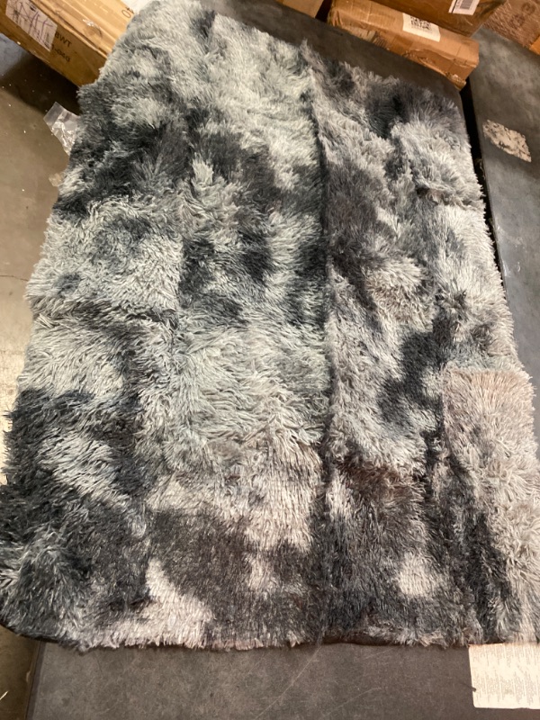 Photo 2 of SHCKE Ultra Soft Fuzzy Area Rug Bedroom Fluffy Rugs Furry Area Rugs Bedside Fuzzy Carpet Home Decorate Plush Area Rug Kids Room Carpet Dark Grey (34x46)
