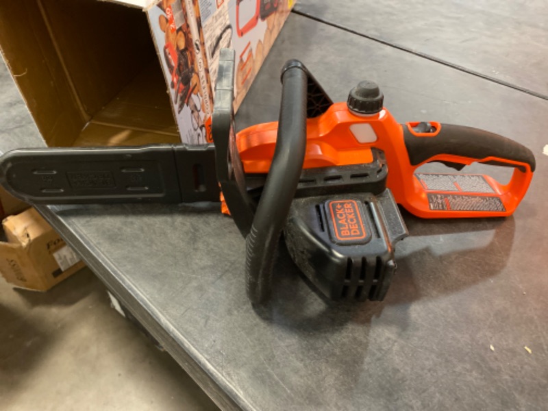 Photo 2 of BLACK+DECKER 40V Max Cordless Chainsaw, 12-Inch (LCS1240)
