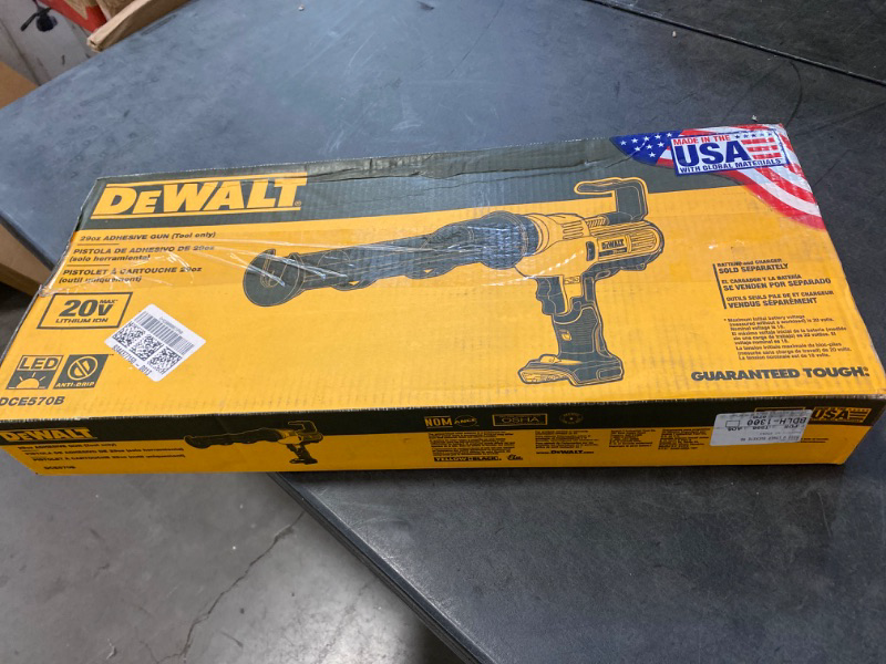 Photo 3 of 20-Volt MAX Cordless 29 oz / 600 ml Adhesive Gun (Tool-Only)