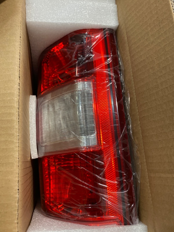 Photo 2 of Right Passenger Side Brake Tail Light Rear Lamp Compatible with Ford F150 F-150 2018 2019 2020 Halogen Type OE-Style with Bulbs and Harness NON LED, NON Blind Spot Replace#JL3Z13405H 
