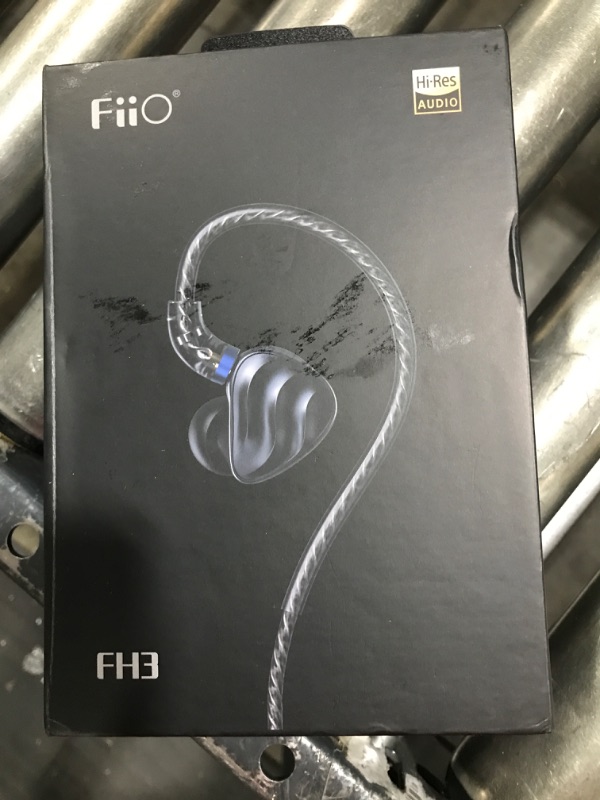 Photo 2 of FiiO FD3 PRO Earphones in-Ear Earbuds High Resolution 1DD Deep Bass Detachable MMCX Connector with 2.5/3.5/4.4mm Plugs DLC Black
