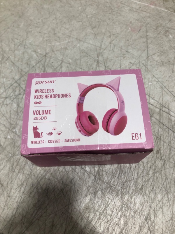 Photo 3 of gorsun Bluetooth Kids Headphones with Microphone,Children's Wireless Headsets with 85dB Volume Limited Hearing Protection,Stereo Over-Ear Headphones for Boys and Girls (Pink)