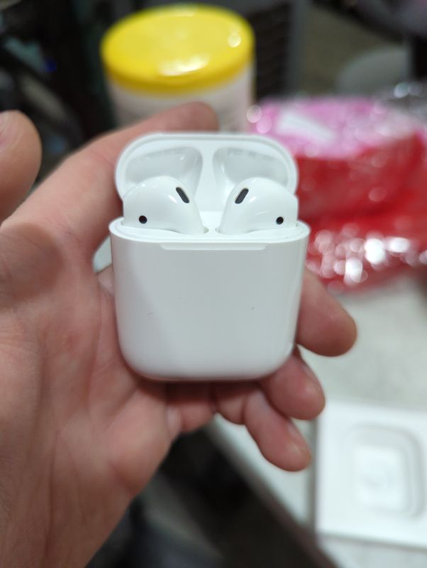 Photo 5 of "FACTORY SEALED"
AirPods with Charging Case