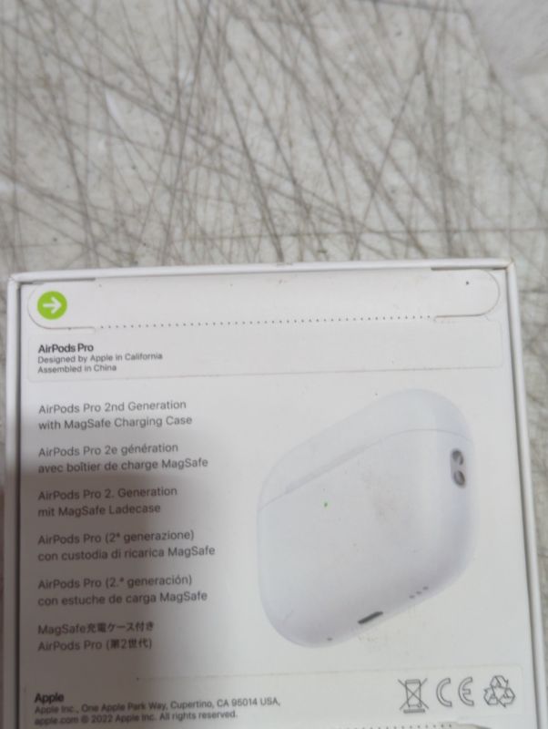 Photo 4 of "FACTORY SEALED"
AirPods Pro (2nd generation)