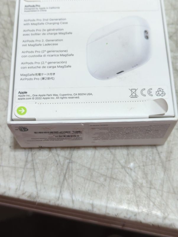 Photo 5 of "FACTORY SEALED"
AirPods Pro (2nd generation)