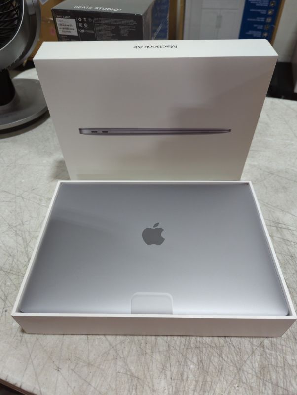 Photo 6 of "FACTORY SEALED"
Apple 2020 MacBook Air Laptop M1 Chip, 13" Retina Display, 8GB RAM, 256GB SSD Storage, Backlit Keyboard, FaceTime HD Camera, Touch ID. Works with iPhone/iPad; Space Gray 256GB Space Gray