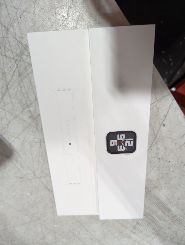 Photo 5 of "FACTORY SEALED"
Apple Watch SE (2nd Gen) [GPS 40mm] Smart Watch w/Silver Aluminum Case & White Sport Band - S/M. Fitness & Sleep Tracker, Crash Detection, Heart Rate Monitor, Retina Display, Water Resistant Silver Aluminium Case with White Sport Band 40m