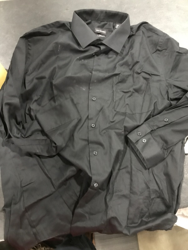 Photo 1 of Black Van Heussen Shirt Size 32/33