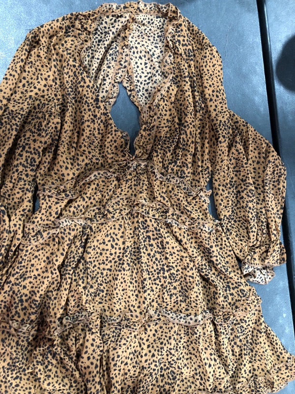Photo 2 of (X-LARGE) Curve Dress XL Leopard Wrap Knee Length Textured Ruffled woman