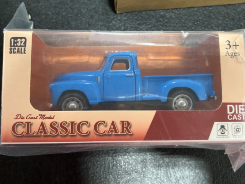 Photo 2 of AGSIXZLAN Vintage Truck Toy 1:32 Alloy Car Model, Boys Girls Toy Car Decoration Metal Vehicle with Movable Wheels Rustic Handcrafted Car New Year Children Gift Collectible (Blue)