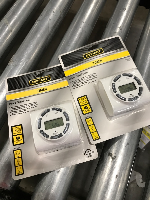 Photo 1 of 15 Amp 7-Day Indoor Plug-In Digital Polarized Timer, White