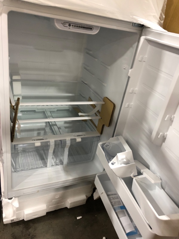 Photo 3 of 18 cu. ft. Top Freezer Refrigerator DOE in White
