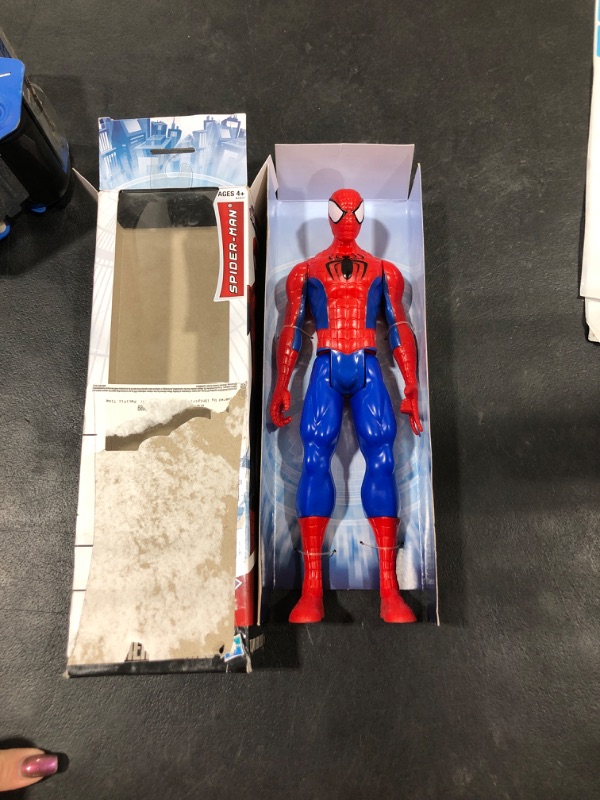 Photo 2 of Hasbro Marvel Ultimate Spider-man Titan Hero Series Spider-man Figure, 12-Inch