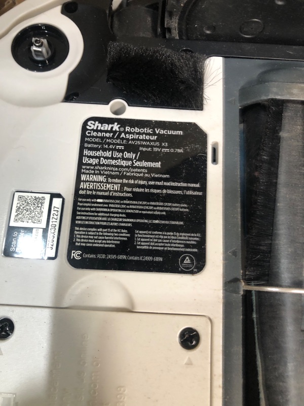 Photo 4 of **READ NOTES BELOW*Shark AV2511AE AI Ultra Robot Vacuum, with Matrix Clean, Home Mapping, 60-Day Capacity Bagless Self Empty Base, Perfect for Pet Hair, Wifi, Compatible with Alexa, Black/Silver 60-Day Capacity + 2nd Generation