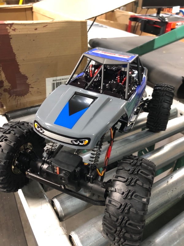 Photo 2 of DANCHEE RidgeRock - 4WD Electric Rock Crawler - 1/10 Scale - RTR , Blue