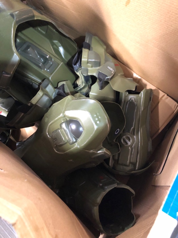 Photo 4 of ***HELMET MISSING - OTHER PARTS LIKELY MISSING AS WELL***
Master Chief Ultra Prestige Halo Microsoft Costume, Large/10-12