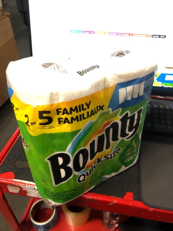 Photo 2 of Bounty Select-A-Size Paper Towels, White, 2 Double Plus Rolls = 5 Regular Rolls