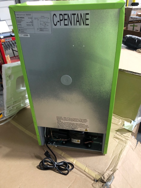 Photo 3 of *DAMAGE* Frestec 3.1 CU' Mini Refregiator, with Freezer, Green **SEE CLERK NOTES**