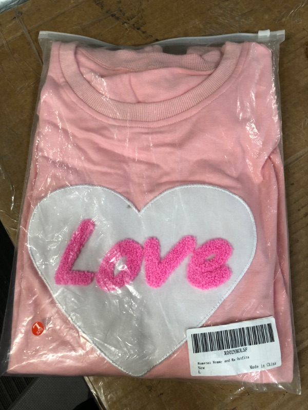 Photo 2 of ***non refundable***
Mumetaz Mommy and Me Valentine Outfits Heart Love Print Long Sleeve Casual Pullover Top Sweatshirt Family Matching Clothes (Large)