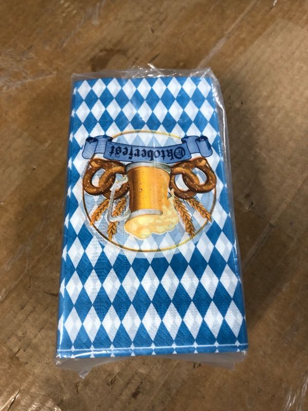 Photo 1 of 100Pcs Oktoberfest Paper Napkins Decorations, Oktoberfest Blue and White Bavarian Flag Check Luncheon Decorative Paper Napkins, Disposable Napkins for Beer Theme Oktoberfest Decorations Party Supplies