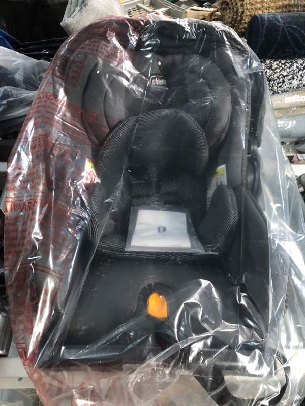 Photo 2 of Chicco Fit2 Infant & -Toddler Car Seat - Venture | Grey Venture Fit2 Adapt