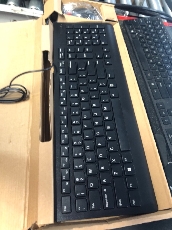 Photo 2 of Lenovo Essential Wired Keyboard and Mouse Combo - US English